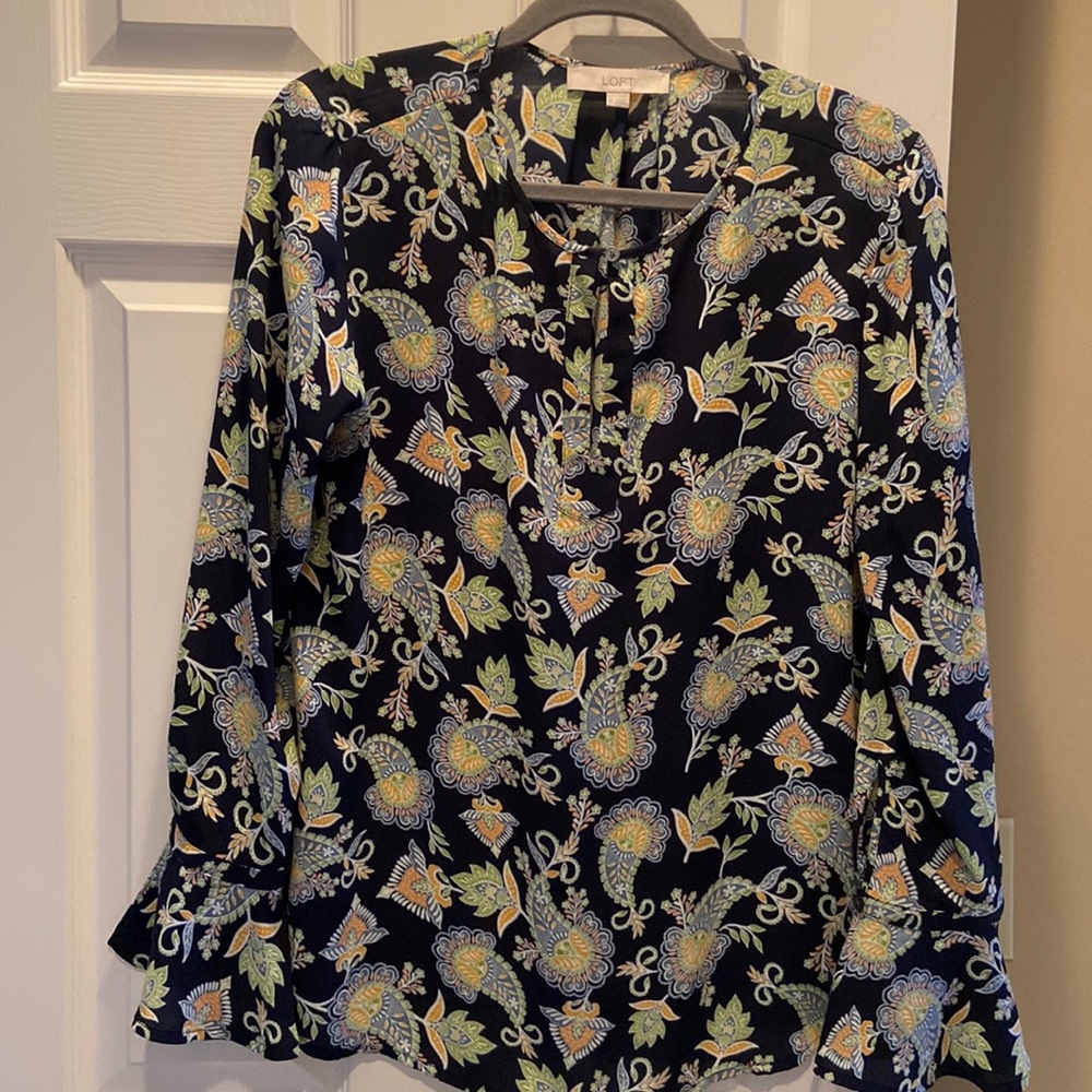 Loft women’s top size medium  multi color pattern